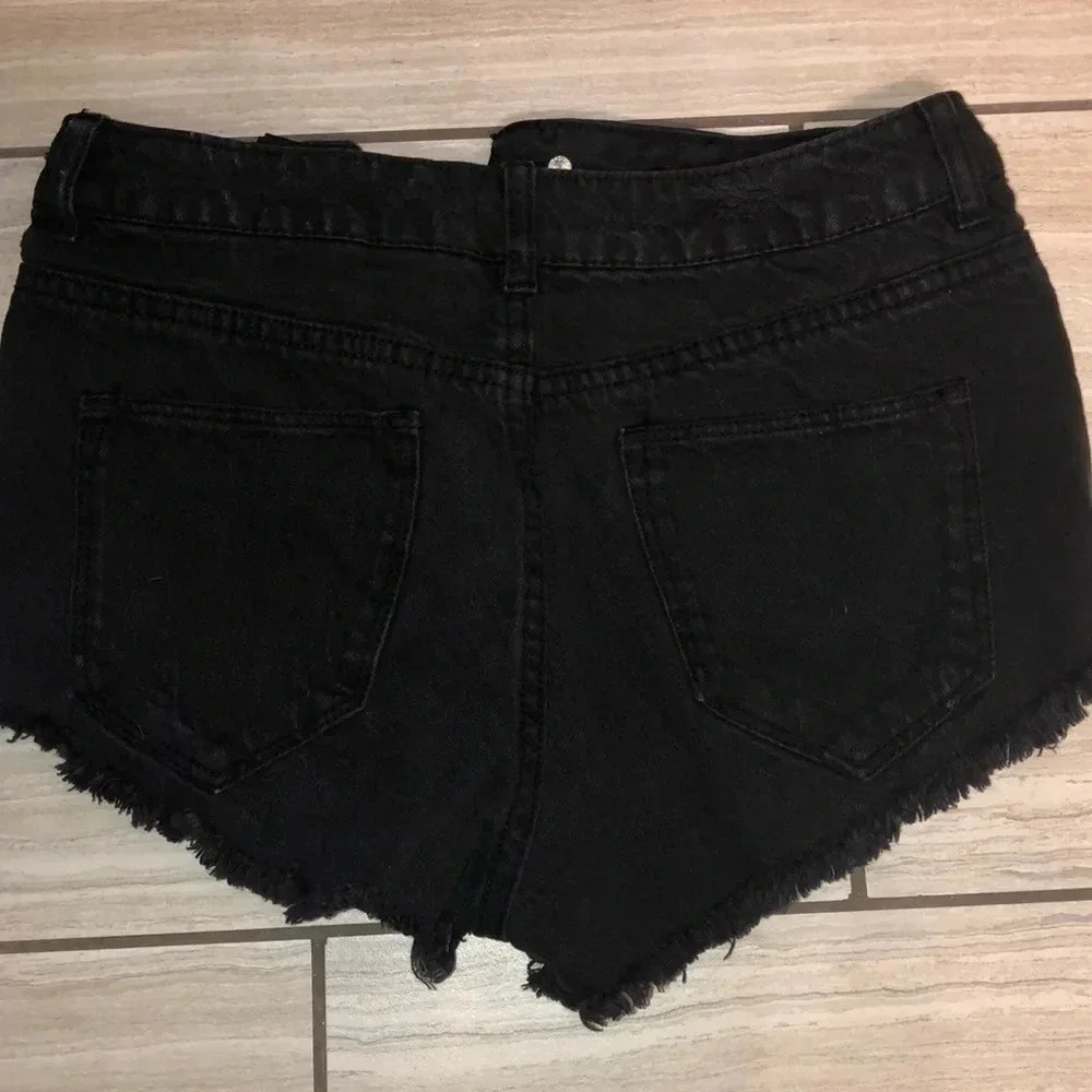 High-waist, Black Jean Shorts - Picture 4 of 6